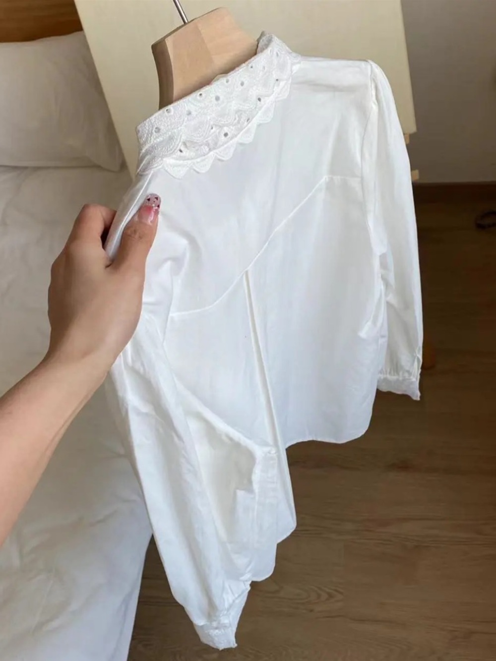 Korean White Eyelet Tie-Neck Blouse - Picture 5 of 5